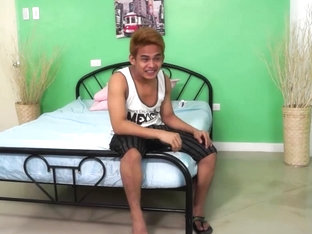 GayAsianTwinkz Video: Str8 Asian Boy Willy Wanks