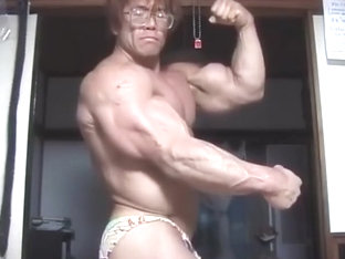 Legend veiny asian Bodybuilder!
