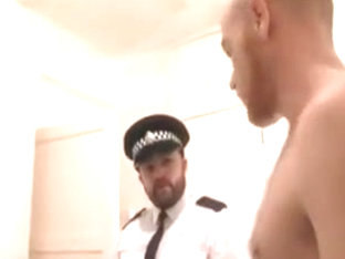 The police and the red make gay sex
