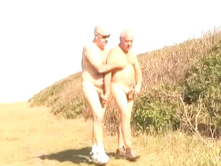 Borja Has Sex In Nature With A Big Penis And Ass