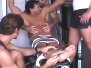 VINCE Gym Tickle