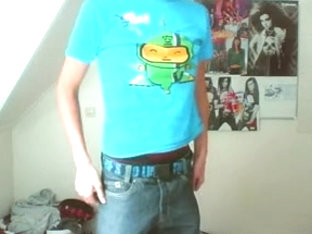 Frank masturbates in his gay room