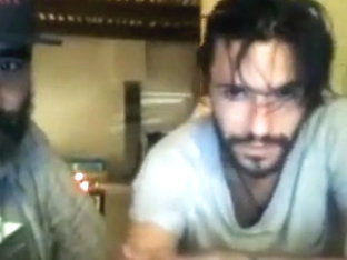 Str8 Bi guy trying to seduce straight friend