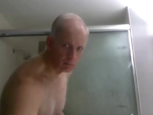 daddy takes a shower in a hotel