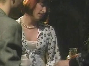 Vintage crossdresser pleases a guy