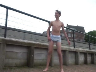 ONDERBROEK IN HET WATER